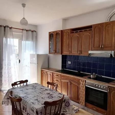 Nikos Apartment