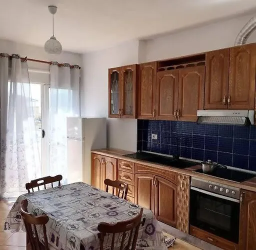 Nikos Apartament